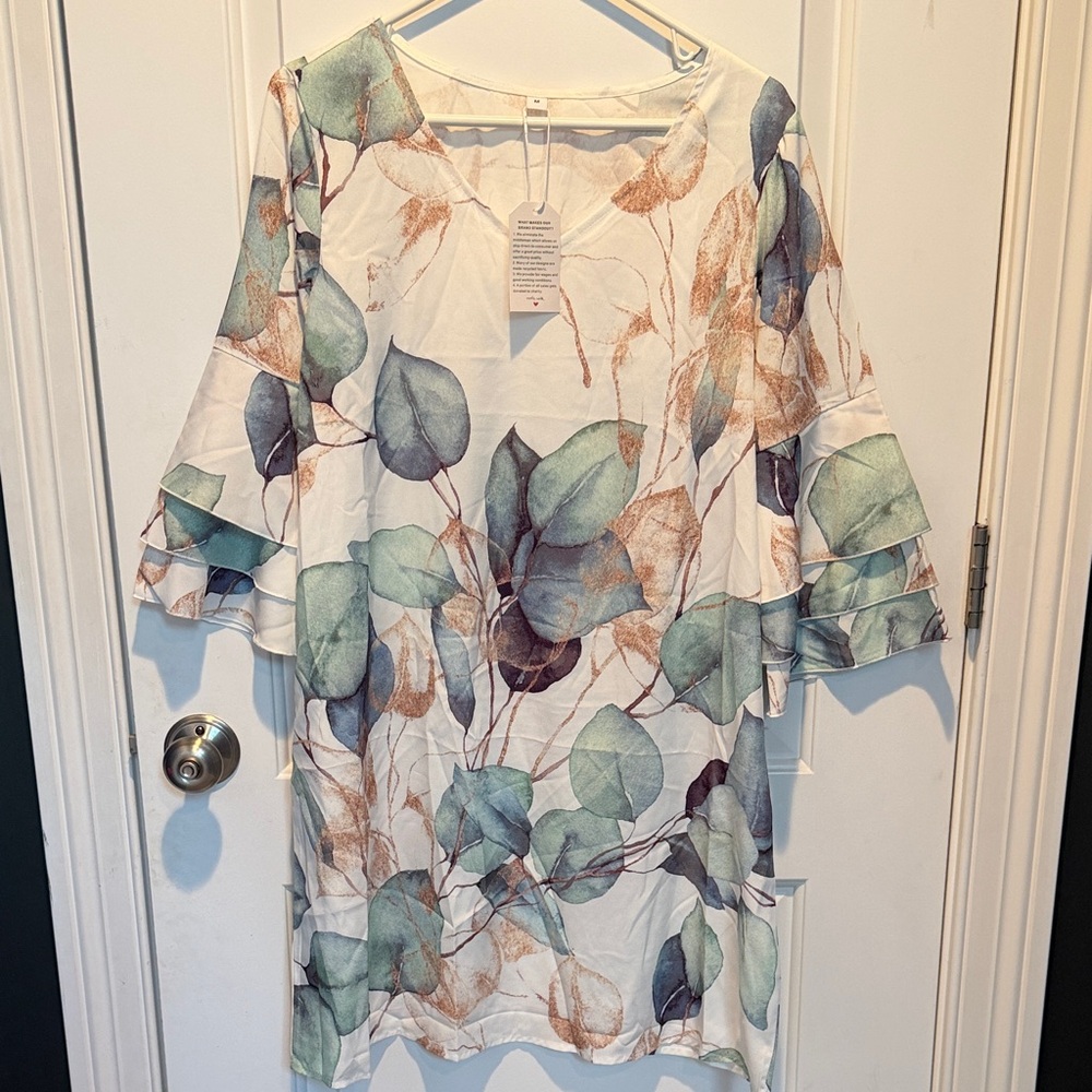 Floral Leaf Print Tunic Dress in Soft Teal & Sage